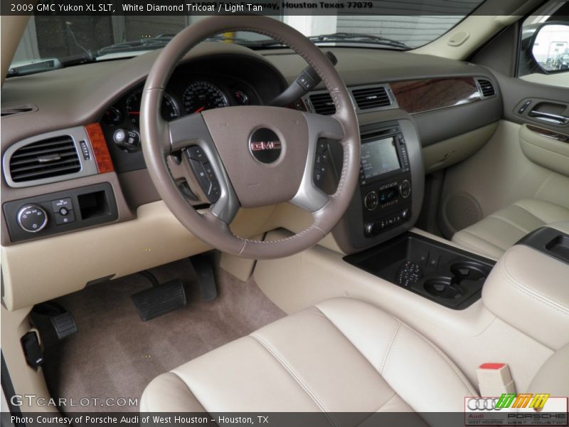 White Diamond Tricoat / Light Tan 2009 GMC Yukon XL SLT