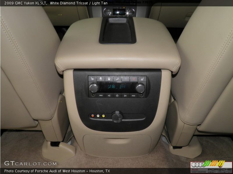 White Diamond Tricoat / Light Tan 2009 GMC Yukon XL SLT