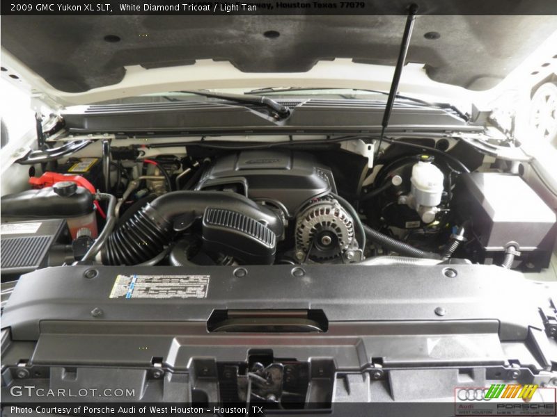 White Diamond Tricoat / Light Tan 2009 GMC Yukon XL SLT