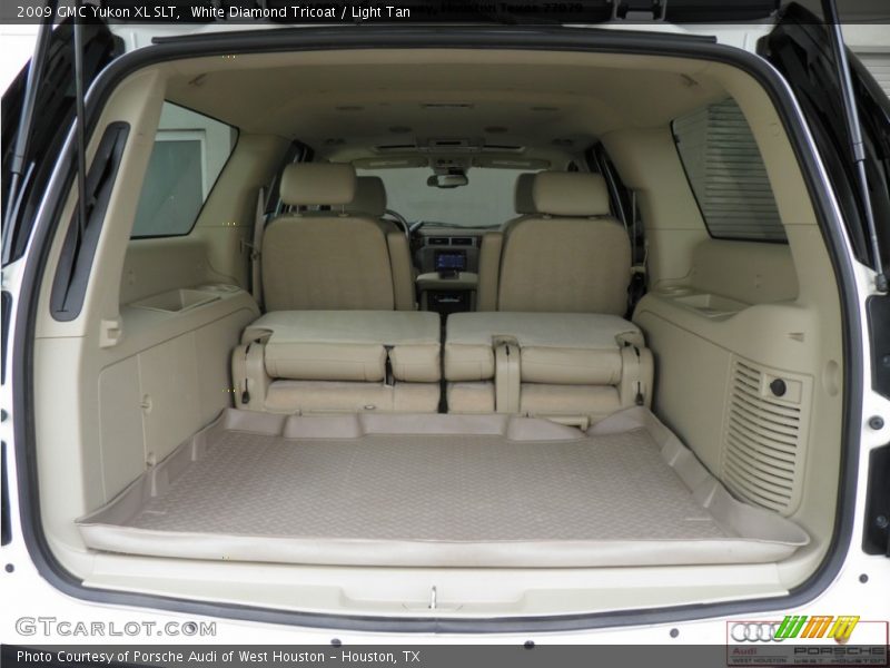 White Diamond Tricoat / Light Tan 2009 GMC Yukon XL SLT