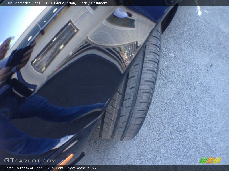 Black / Cashmere 2009 Mercedes-Benz E 350 4Matic Sedan