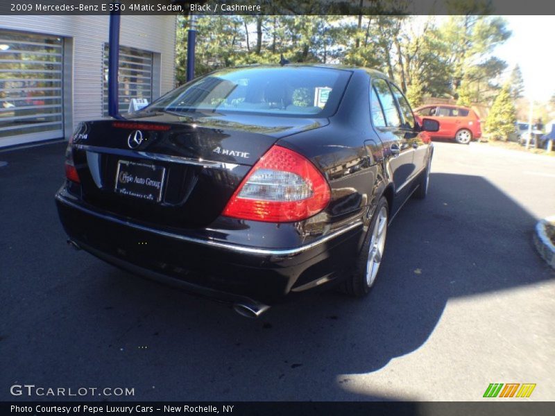 Black / Cashmere 2009 Mercedes-Benz E 350 4Matic Sedan