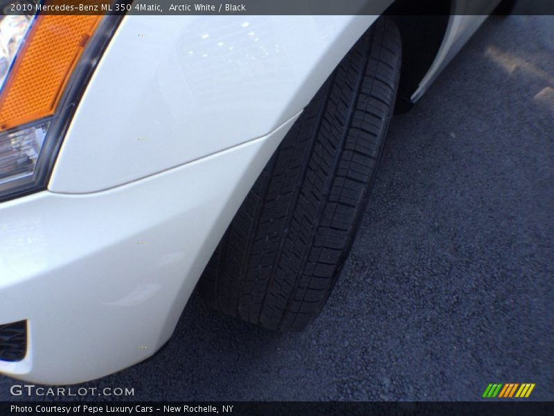 Arctic White / Black 2010 Mercedes-Benz ML 350 4Matic