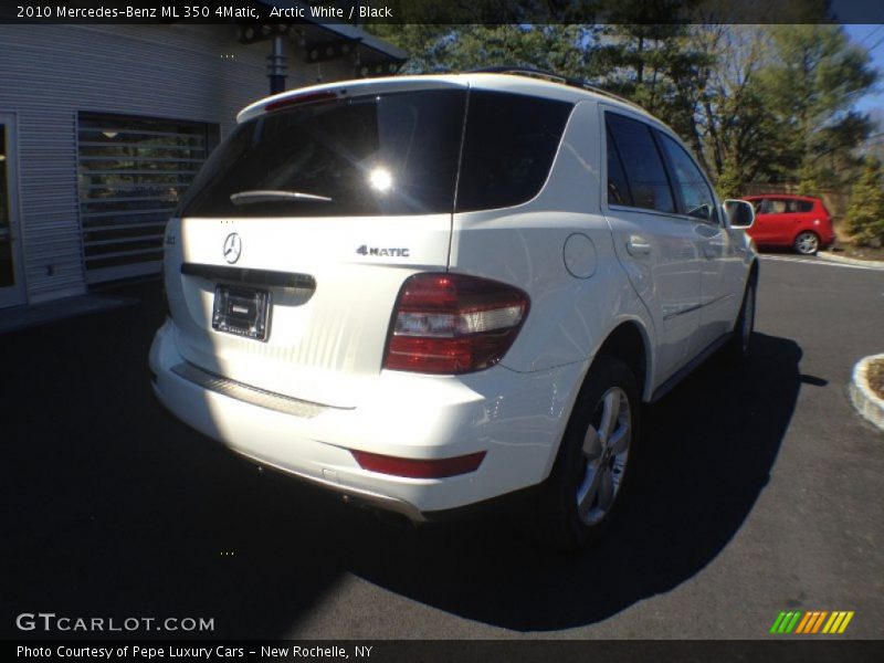 Arctic White / Black 2010 Mercedes-Benz ML 350 4Matic
