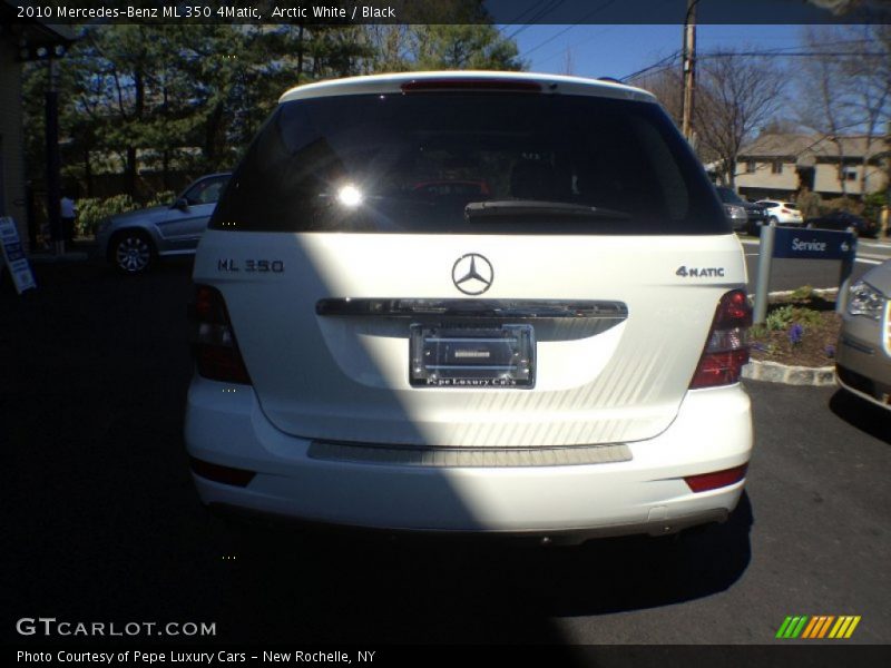 Arctic White / Black 2010 Mercedes-Benz ML 350 4Matic