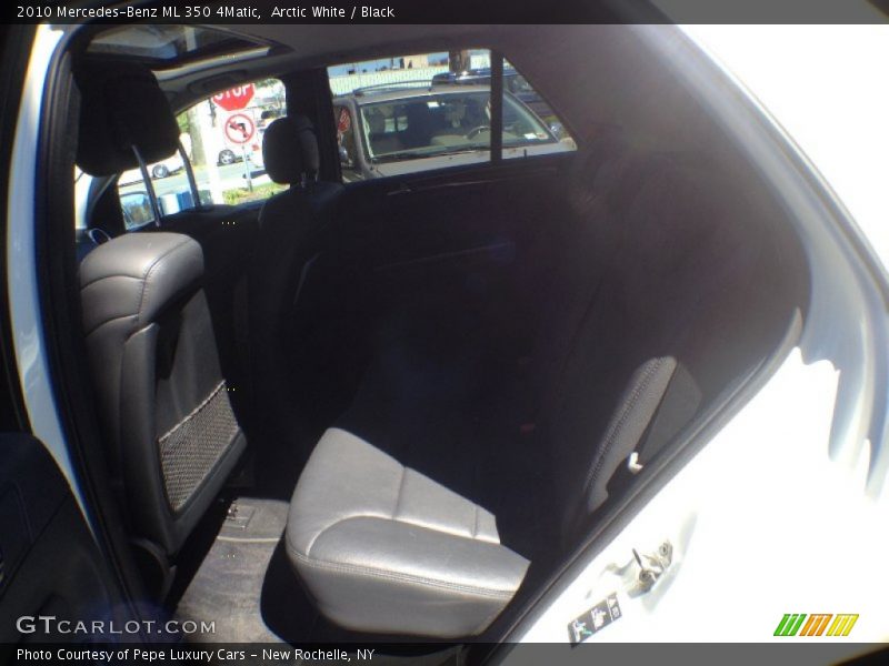 Arctic White / Black 2010 Mercedes-Benz ML 350 4Matic