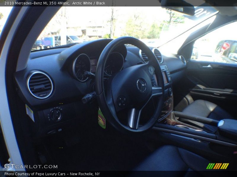 Arctic White / Black 2010 Mercedes-Benz ML 350 4Matic