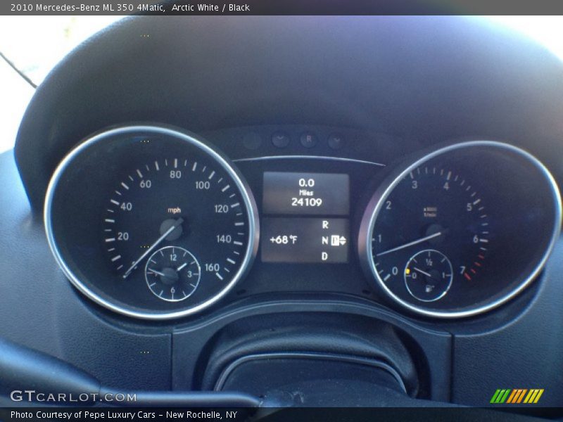 Arctic White / Black 2010 Mercedes-Benz ML 350 4Matic