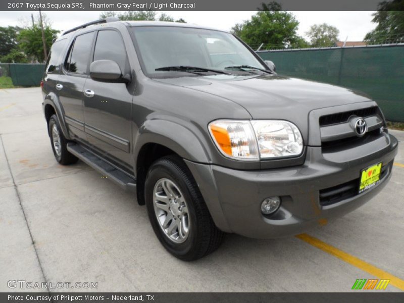 Phantom Gray Pearl / Light Charcoal 2007 Toyota Sequoia SR5