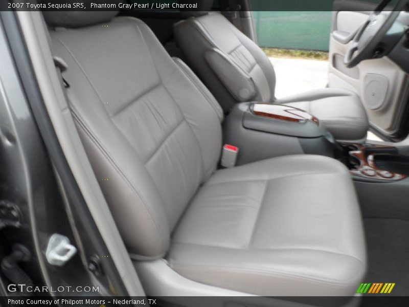 Phantom Gray Pearl / Light Charcoal 2007 Toyota Sequoia SR5