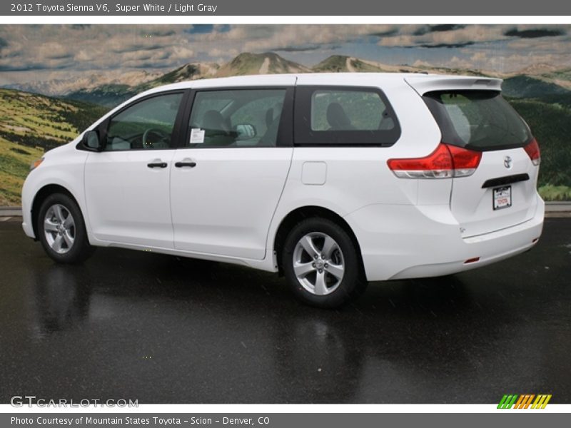 Super White / Light Gray 2012 Toyota Sienna V6