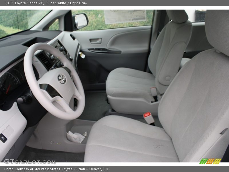 Super White / Light Gray 2012 Toyota Sienna V6