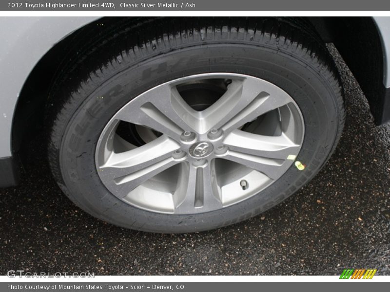 Classic Silver Metallic / Ash 2012 Toyota Highlander Limited 4WD