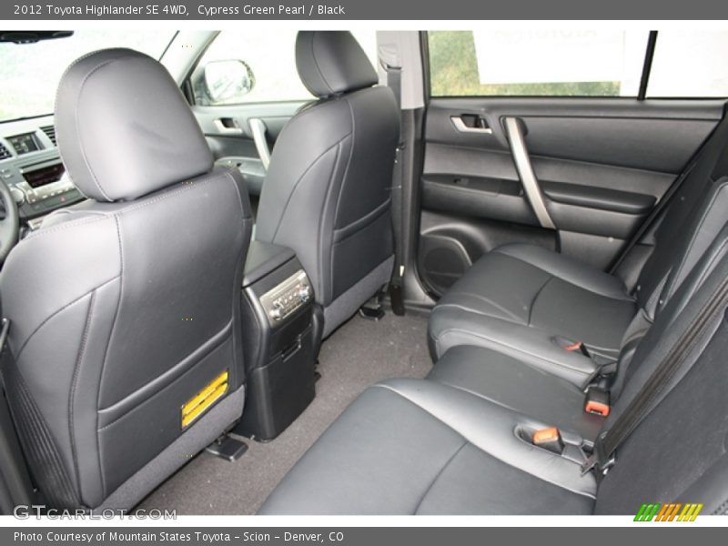 Cypress Green Pearl / Black 2012 Toyota Highlander SE 4WD