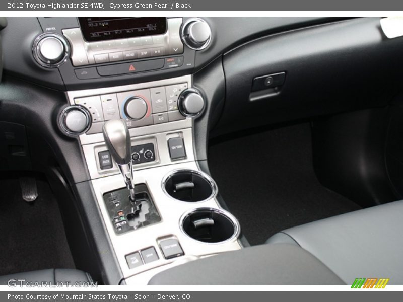Cypress Green Pearl / Black 2012 Toyota Highlander SE 4WD