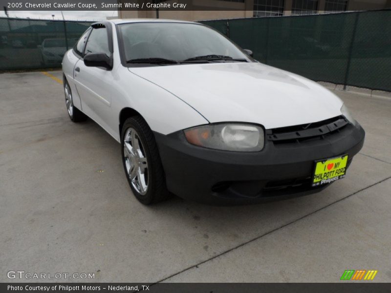 Summit White / Graphite Gray 2005 Chevrolet Cavalier Coupe