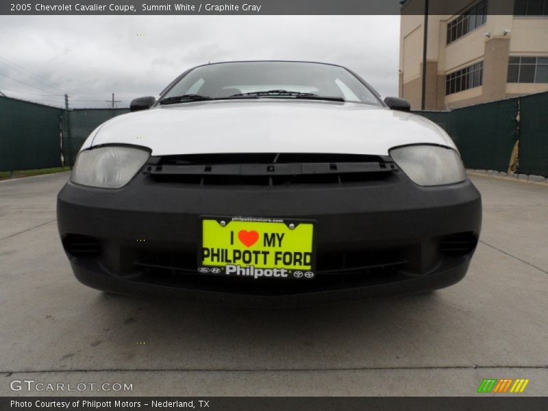 Summit White / Graphite Gray 2005 Chevrolet Cavalier Coupe