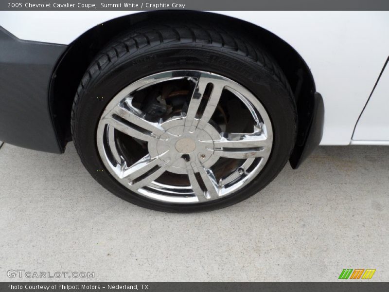 Summit White / Graphite Gray 2005 Chevrolet Cavalier Coupe