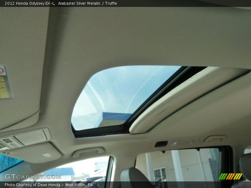 Alabaster Silver Metallic / Truffle 2012 Honda Odyssey EX-L