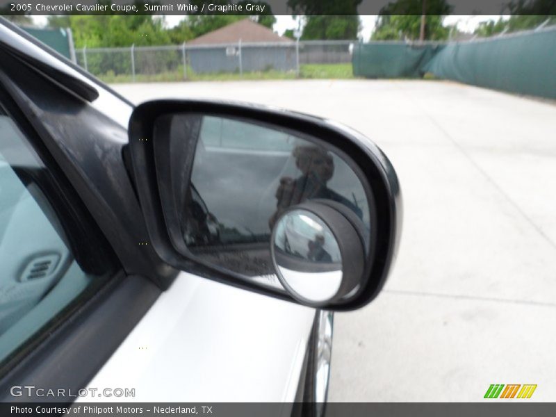 Summit White / Graphite Gray 2005 Chevrolet Cavalier Coupe