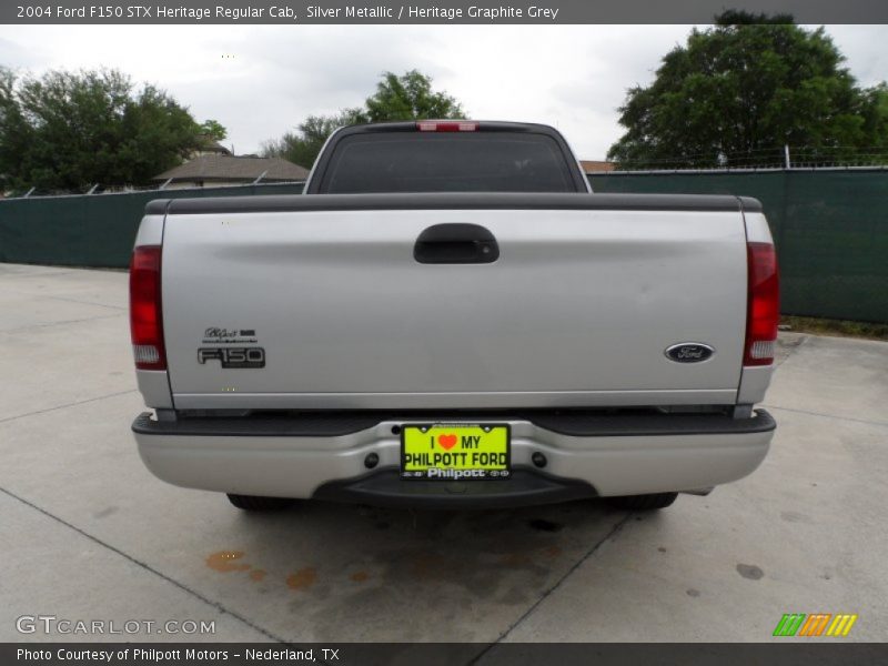 Silver Metallic / Heritage Graphite Grey 2004 Ford F150 STX Heritage Regular Cab