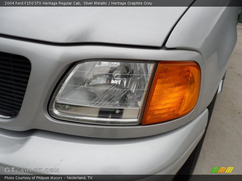 Silver Metallic / Heritage Graphite Grey 2004 Ford F150 STX Heritage Regular Cab