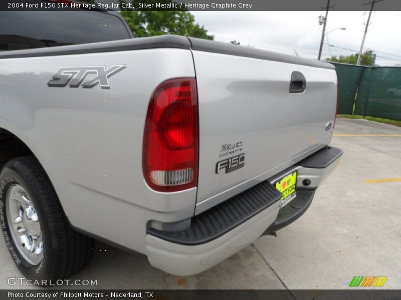 Silver Metallic / Heritage Graphite Grey 2004 Ford F150 STX Heritage Regular Cab