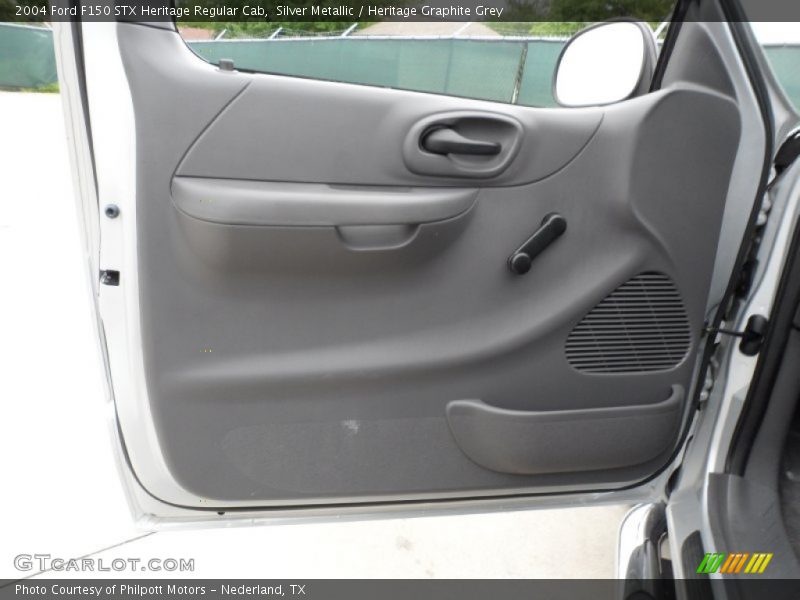 Silver Metallic / Heritage Graphite Grey 2004 Ford F150 STX Heritage Regular Cab