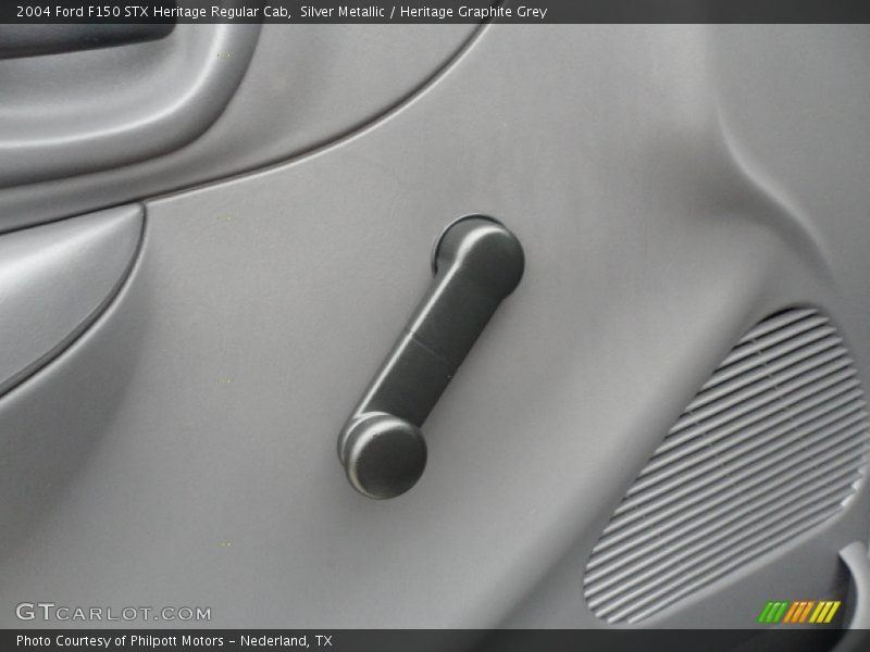 Silver Metallic / Heritage Graphite Grey 2004 Ford F150 STX Heritage Regular Cab