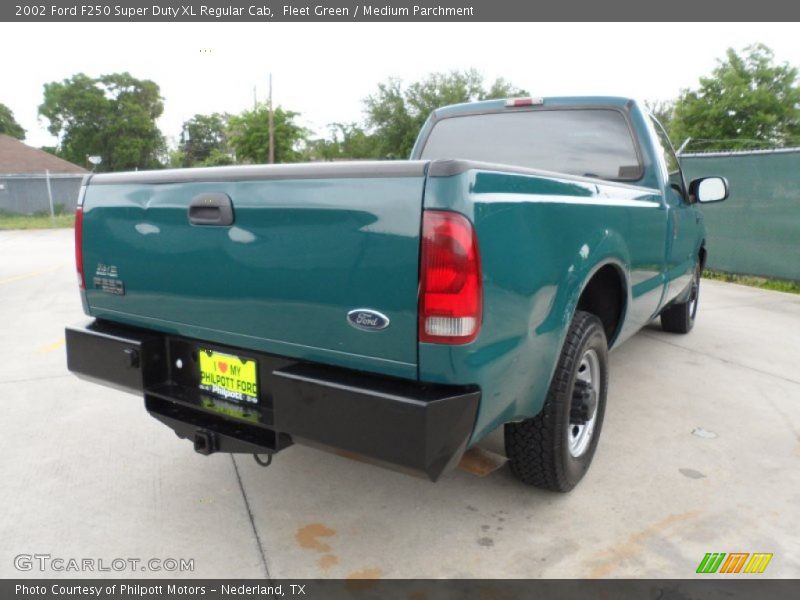 Fleet Green / Medium Parchment 2002 Ford F250 Super Duty XL Regular Cab
