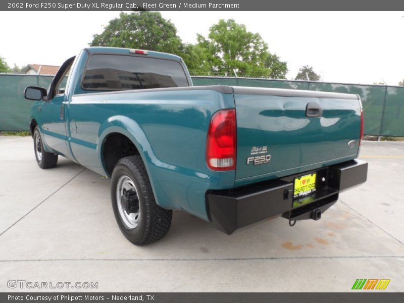 Fleet Green / Medium Parchment 2002 Ford F250 Super Duty XL Regular Cab