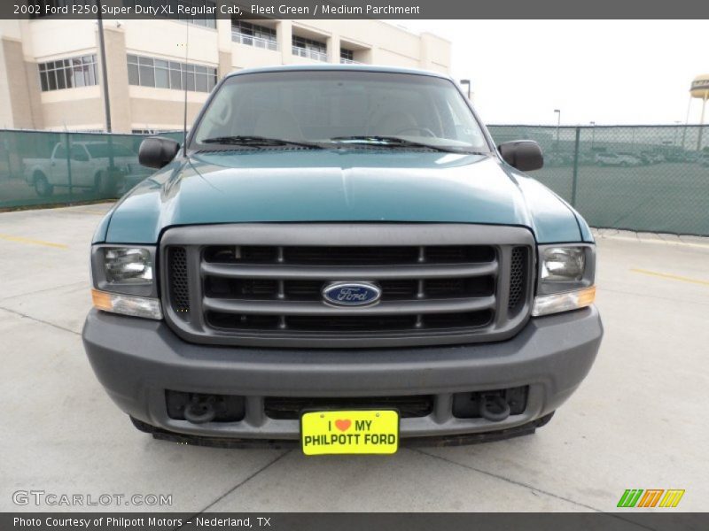 Fleet Green / Medium Parchment 2002 Ford F250 Super Duty XL Regular Cab