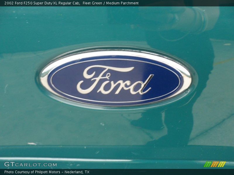 Fleet Green / Medium Parchment 2002 Ford F250 Super Duty XL Regular Cab