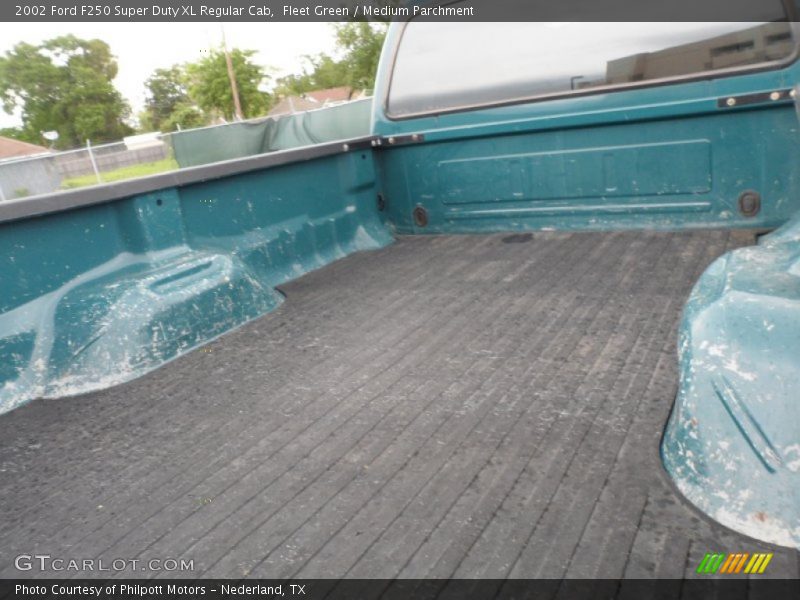 Fleet Green / Medium Parchment 2002 Ford F250 Super Duty XL Regular Cab