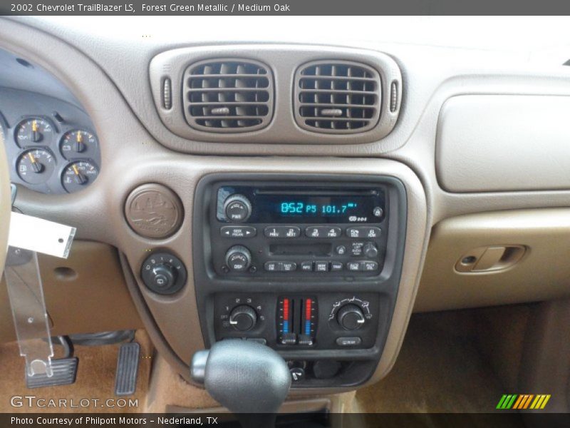 Forest Green Metallic / Medium Oak 2002 Chevrolet TrailBlazer LS