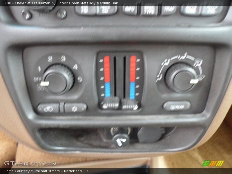 Forest Green Metallic / Medium Oak 2002 Chevrolet TrailBlazer LS