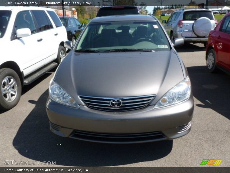 Phantom Gray Pearl / Gray 2005 Toyota Camry LE