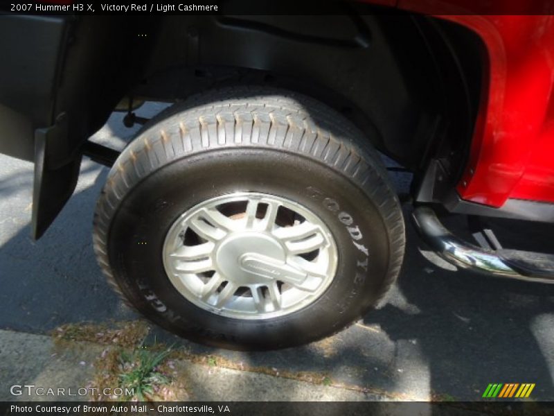 Victory Red / Light Cashmere 2007 Hummer H3 X