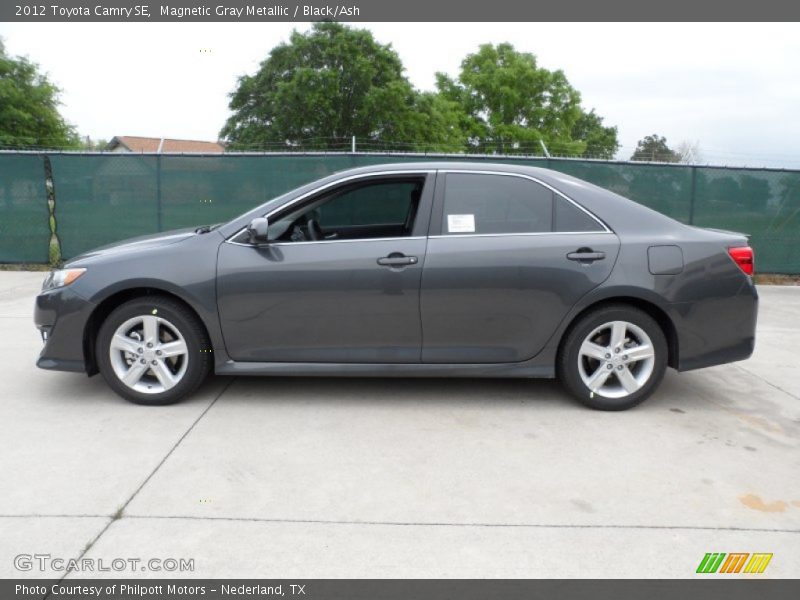 Magnetic Gray Metallic / Black/Ash 2012 Toyota Camry SE