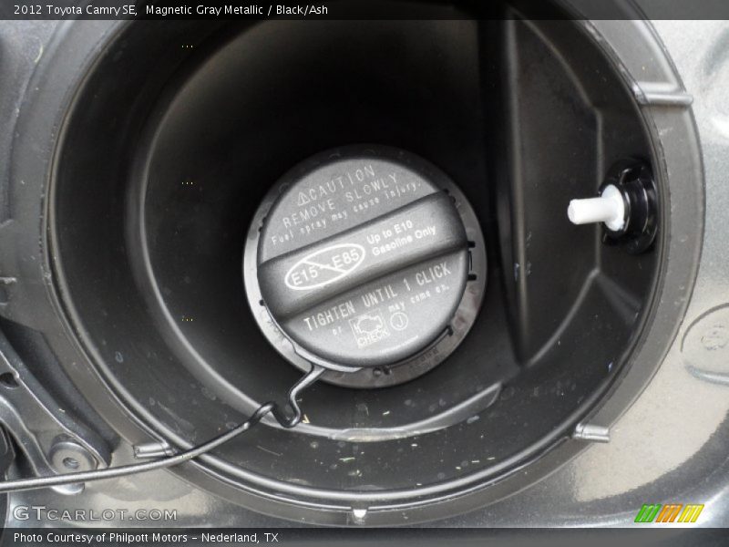Magnetic Gray Metallic / Black/Ash 2012 Toyota Camry SE