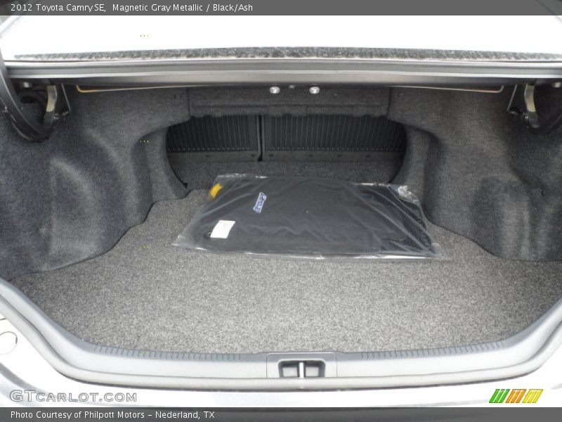Magnetic Gray Metallic / Black/Ash 2012 Toyota Camry SE