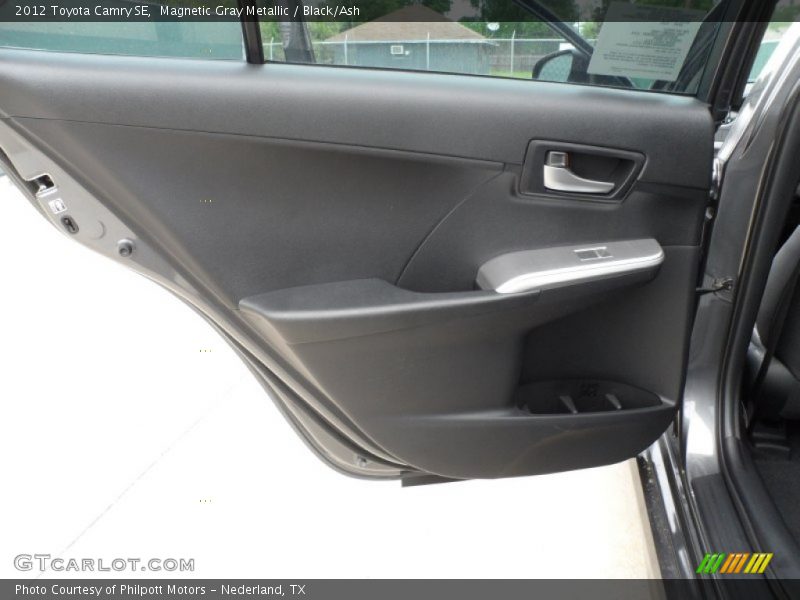Magnetic Gray Metallic / Black/Ash 2012 Toyota Camry SE