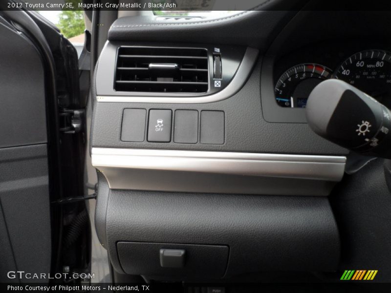 Magnetic Gray Metallic / Black/Ash 2012 Toyota Camry SE