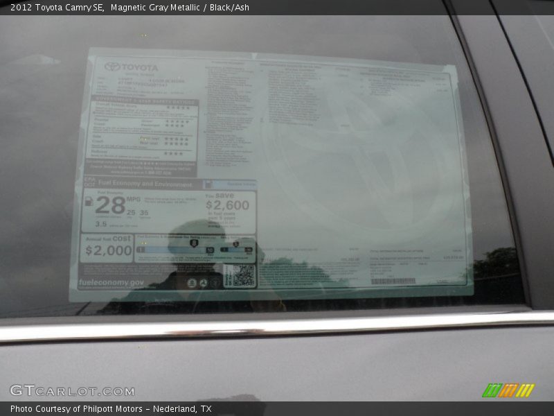 Magnetic Gray Metallic / Black/Ash 2012 Toyota Camry SE