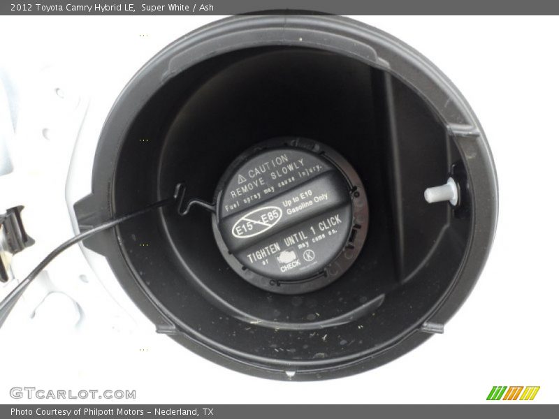 Super White / Ash 2012 Toyota Camry Hybrid LE