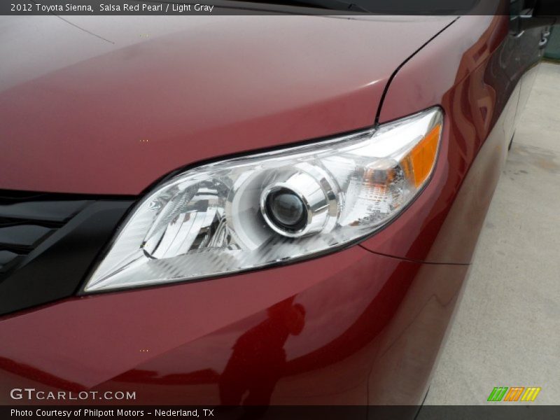 Salsa Red Pearl / Light Gray 2012 Toyota Sienna