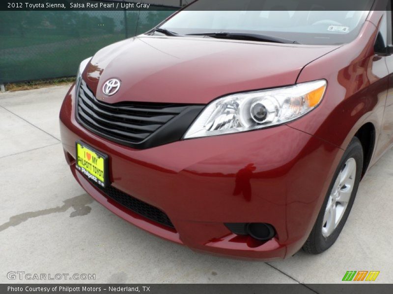 Salsa Red Pearl / Light Gray 2012 Toyota Sienna