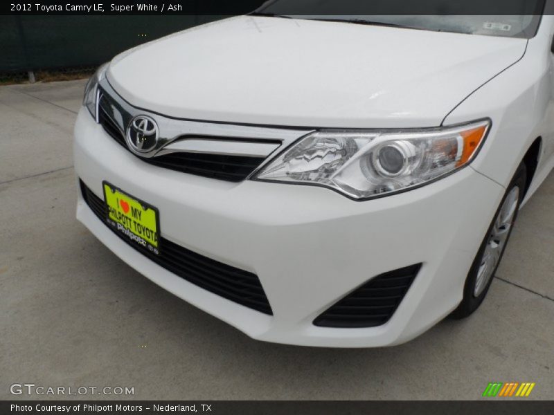 Super White / Ash 2012 Toyota Camry LE