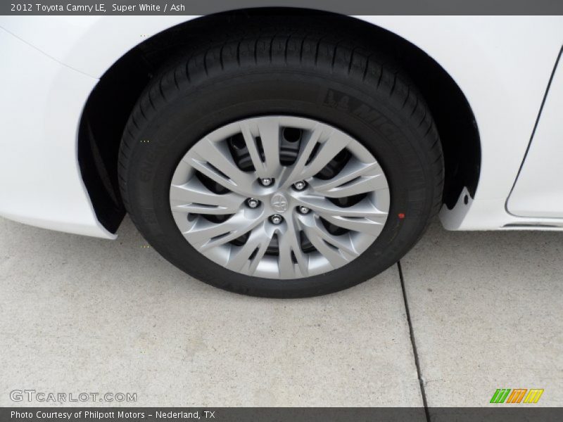 Super White / Ash 2012 Toyota Camry LE