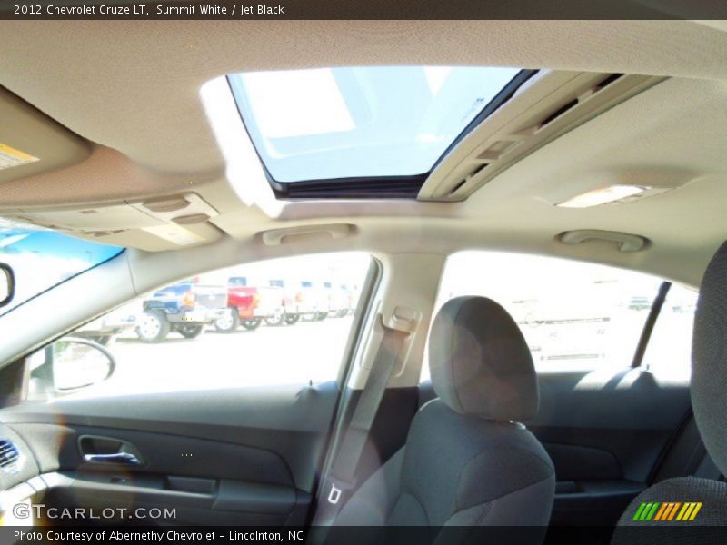 Summit White / Jet Black 2012 Chevrolet Cruze LT